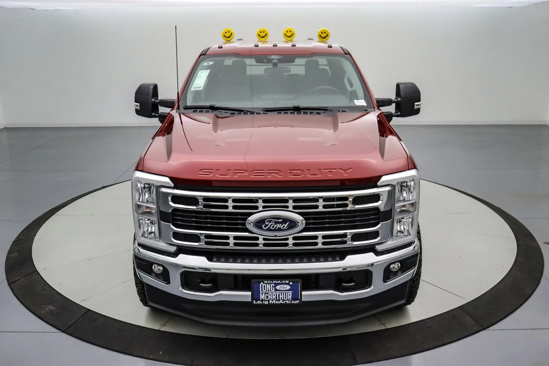 2025 Ford Super Duty 5th Gen - Image 12 of 21
