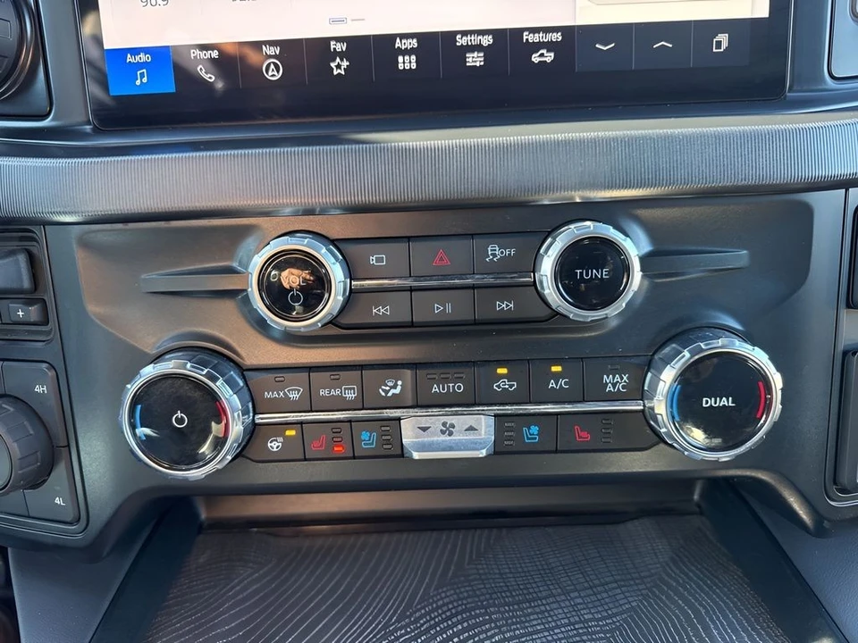 2025 Ford Super Duty 5th Gen - Image 21 of 21
