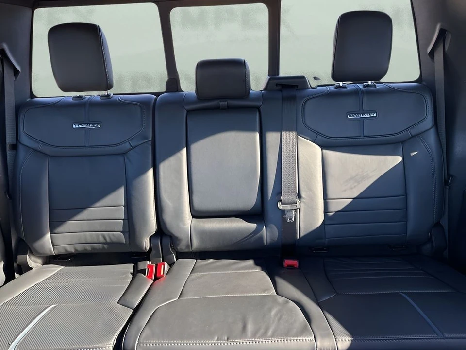 2025 Ford Super Duty 5th Gen - Image 13 of 21