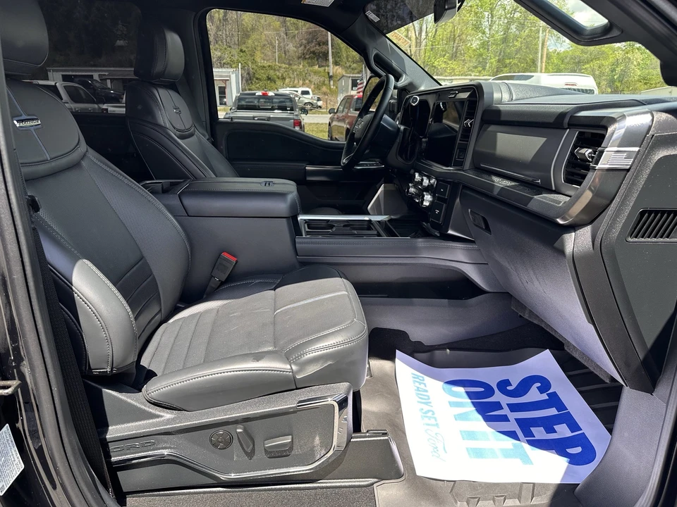 2025 Ford Super Duty 5th Gen - Image 15 of 31