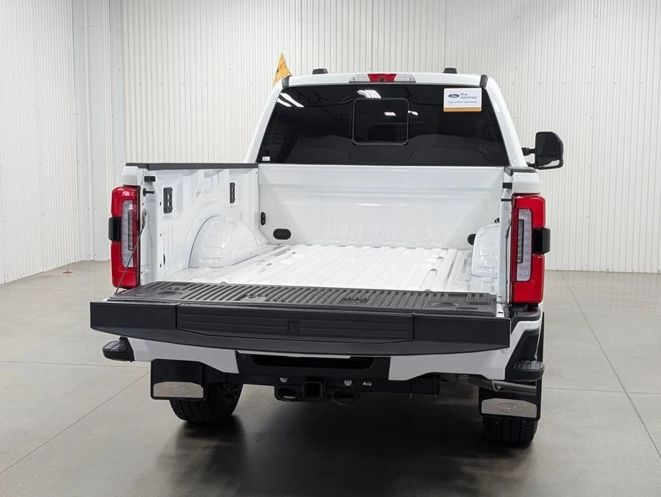 2025 Ford Super Duty 5th Gen - Image 28 of 31