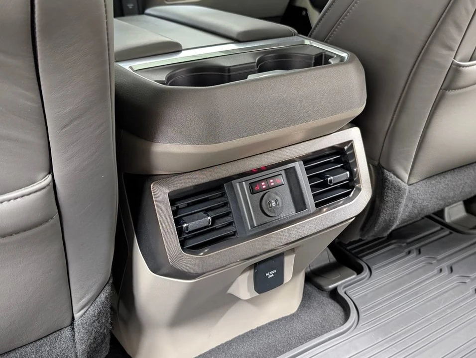 2025 Ford Super Duty 5th Gen - Image 22 of 31