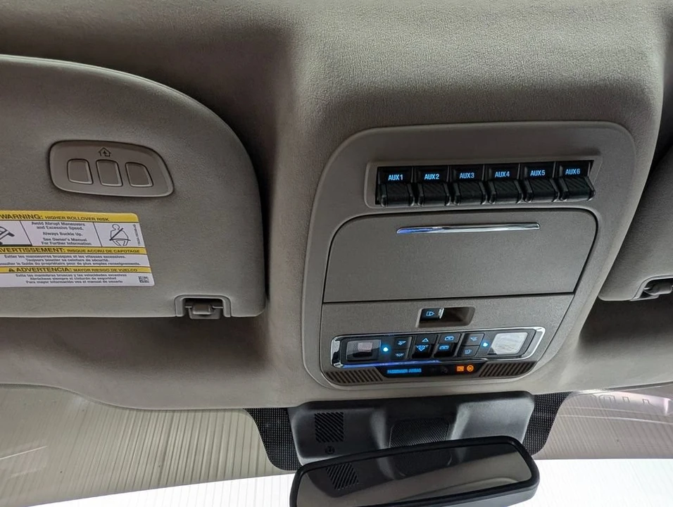 2025 Ford Super Duty 5th Gen - Image 12 of 31