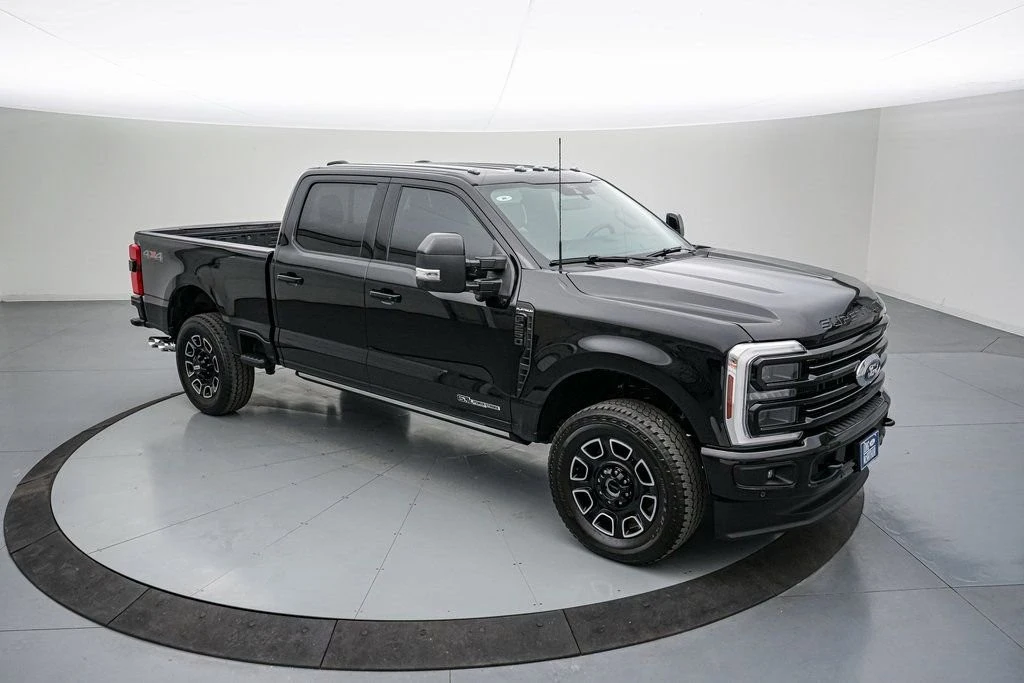 2025 Ford Super Duty 5th Gen - Image 2 of 21