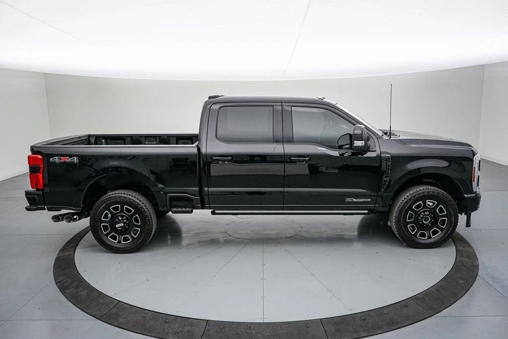 2025 Ford Super Duty 5th Gen - Image 4 of 21