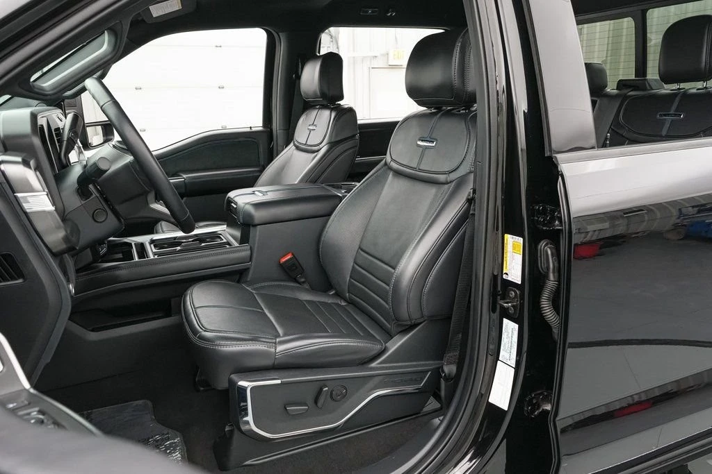 2025 Ford Super Duty 5th Gen - Image 14 of 21
