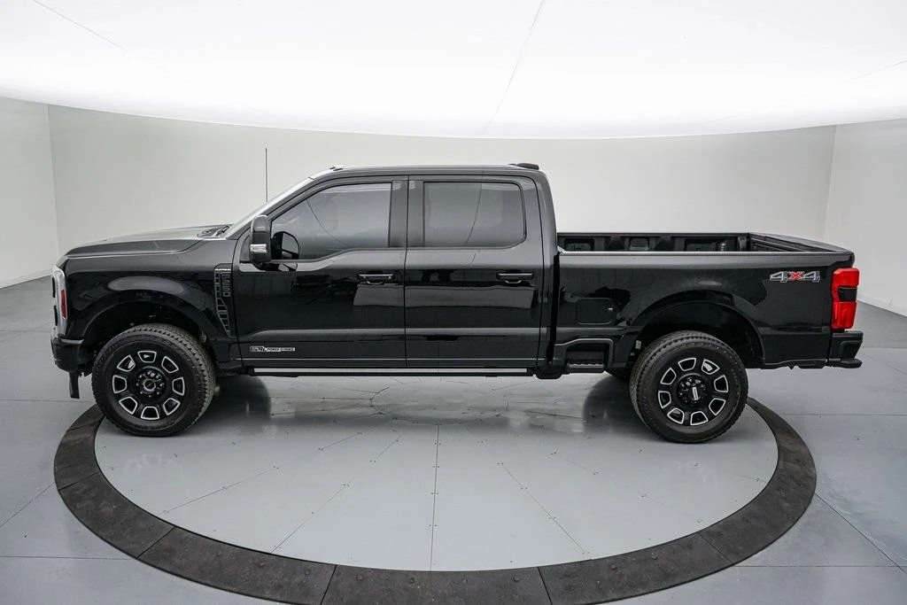 2025 Ford Super Duty 5th Gen - Image 9 of 21