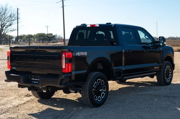 2025 Ford Super Duty 5th Gen - Image 2 of 8
