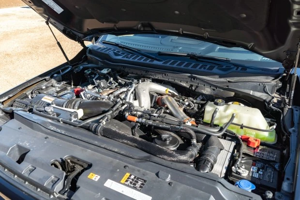 2025 Ford Super Duty 5th Gen - Image 6 of 8