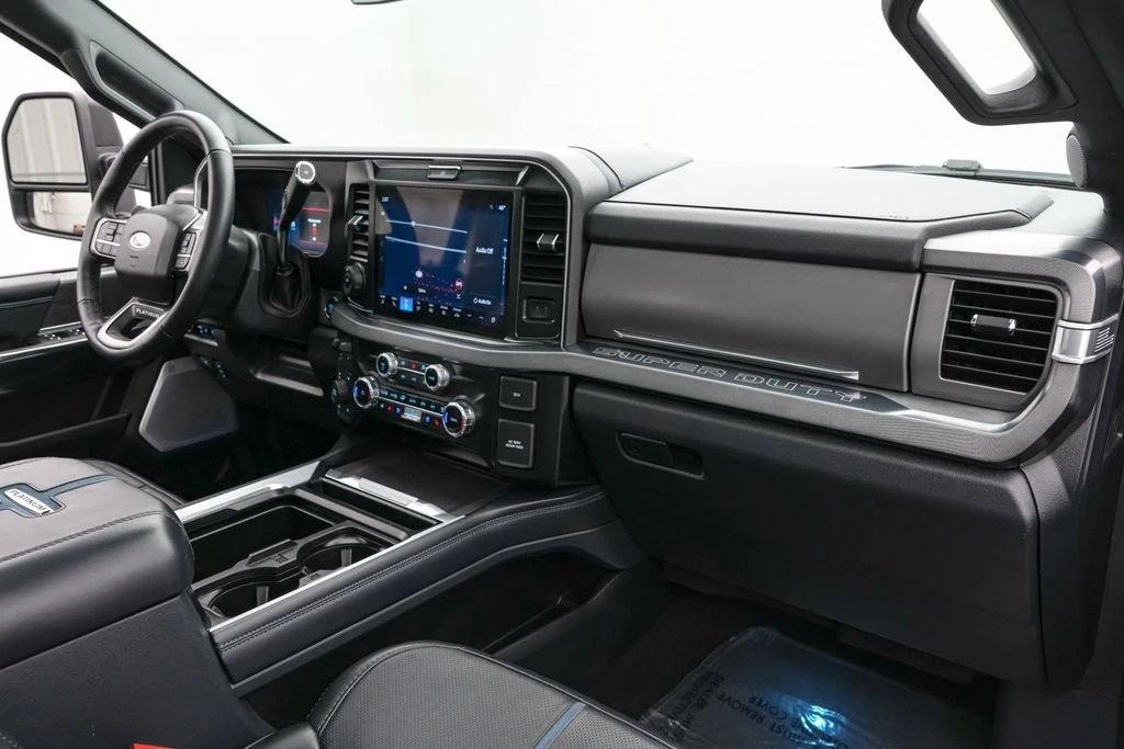 2025 Ford Super Duty 5th Gen - Image 29 of 31