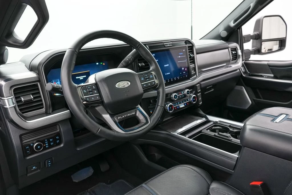 2025 Ford Super Duty 5th Gen - Image 17 of 31