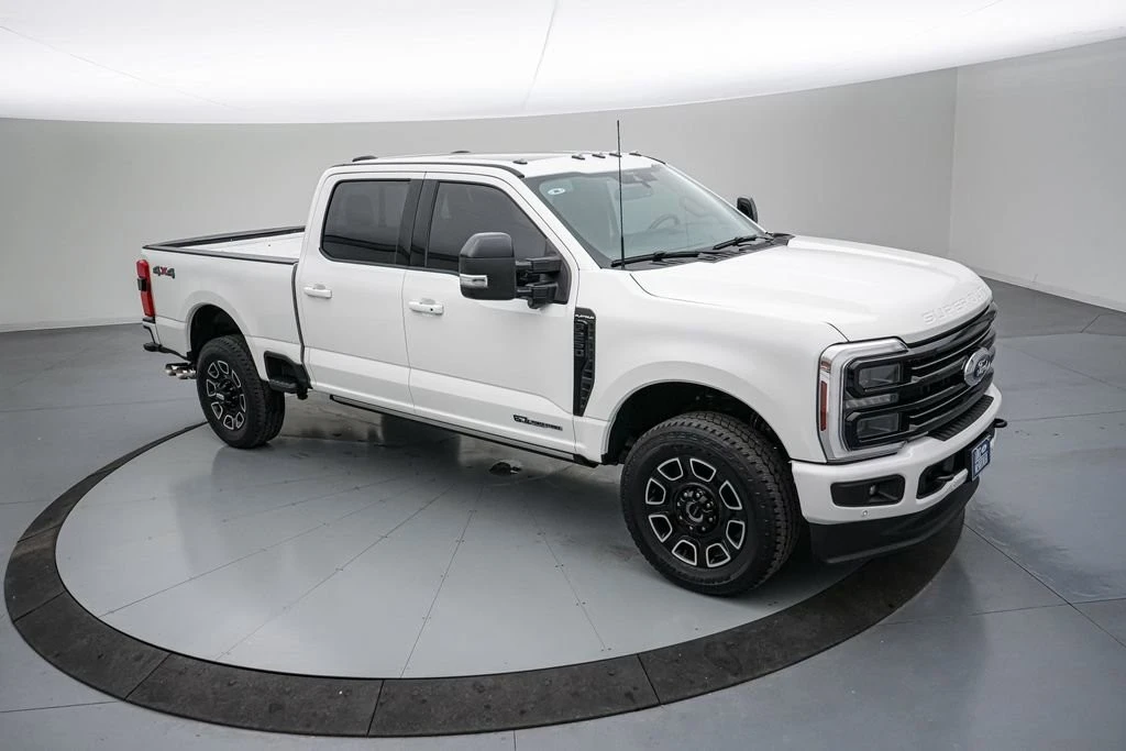 2025 Ford Super Duty 5th Gen - Image 2 of 21