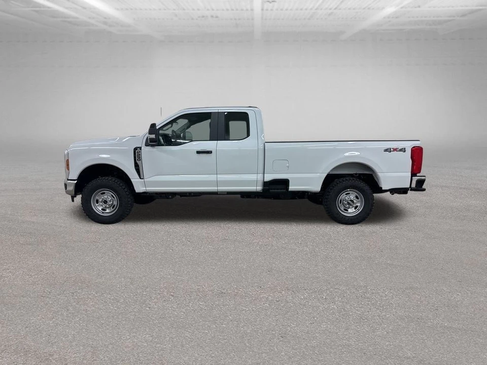 2025 Ford Super Duty 5th Gen - Image 6 of 12
