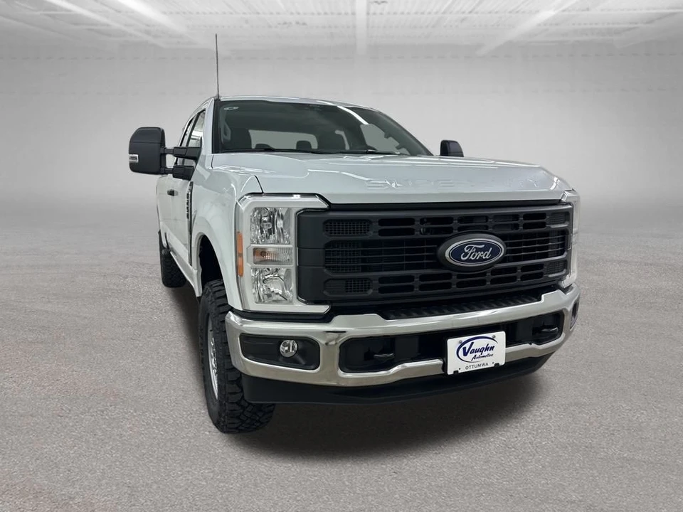 2025 Ford Super Duty 5th Gen - Image 2 of 12