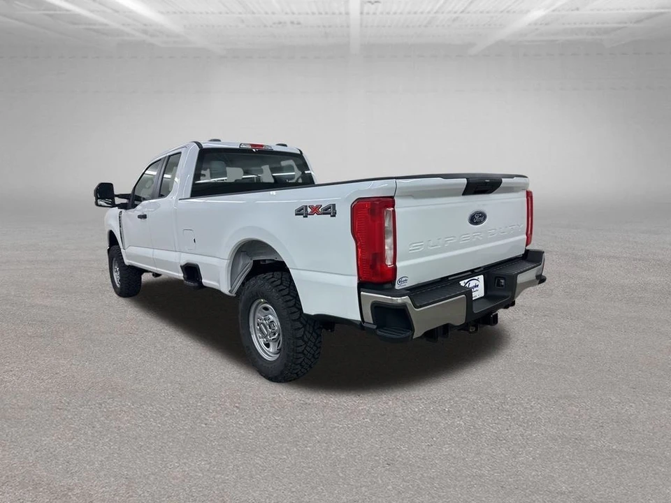 2025 Ford Super Duty 5th Gen - Image 7 of 12