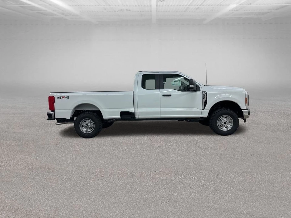 2025 Ford Super Duty 5th Gen - Image 12 of 12