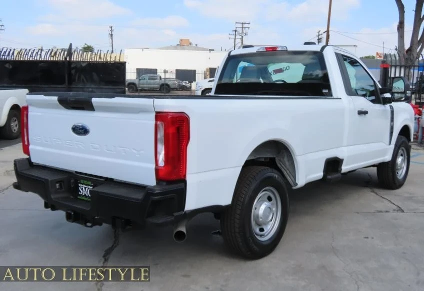 2025 Ford Super Duty 5th Gen - Image 8 of 21