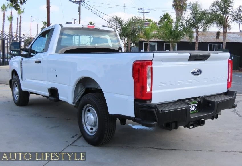2025 Ford Super Duty 5th Gen - Image 9 of 21