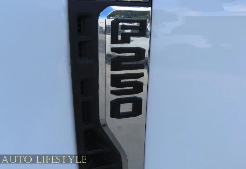2025 Ford Super Duty 5th Gen - Image 20 of 21