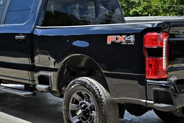 2025 Ford Super Duty 5th Gen - Image 8 of 21