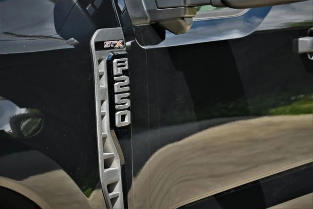 2025 Ford Super Duty 5th Gen - Image 11 of 21