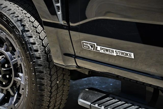 2025 Ford Super Duty 5th Gen - Image 12 of 21