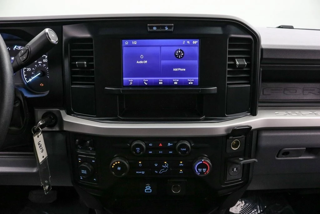 2025 Ford Super Duty 5th Gen - Image 17 of 21