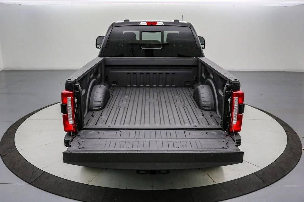 2025 Ford Super Duty 5th Gen - Image 7 of 21
