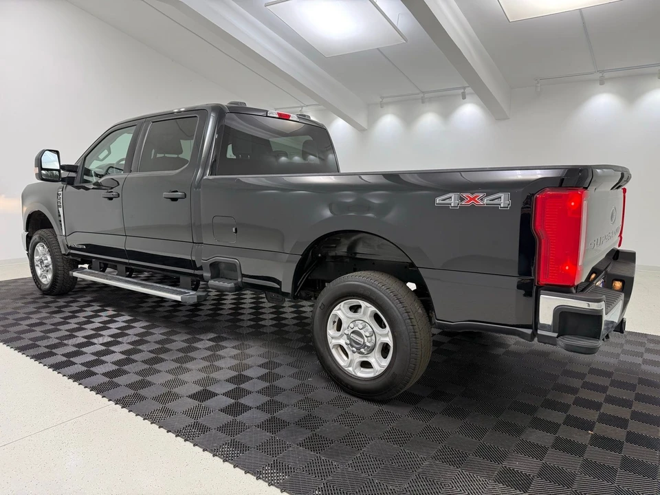 2025 Ford Super Duty 5th Gen - Image 5 of 21