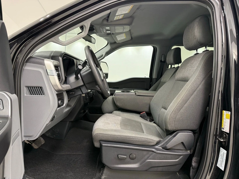 2025 Ford Super Duty 5th Gen - Image 15 of 21