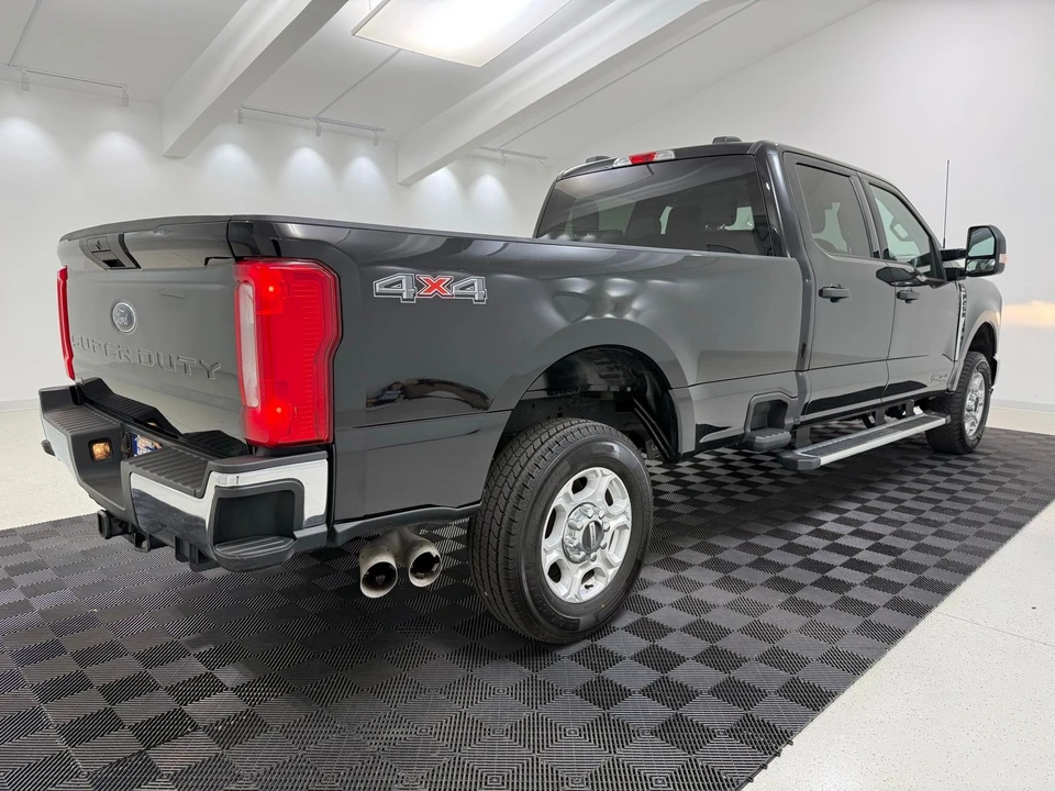2025 Ford Super Duty 5th Gen - Image 7 of 21