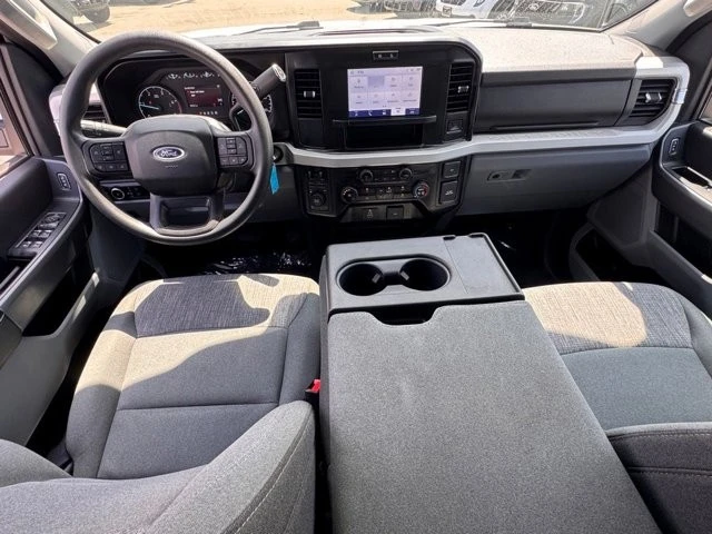 2025 Ford Super Duty 5th Gen - Image 26 of 29
