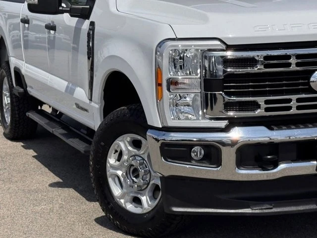 2025 Ford Super Duty 5th Gen - Image 4 of 29