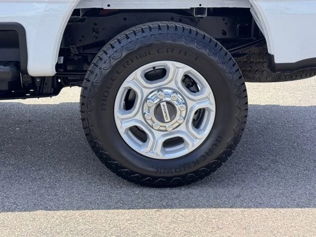 2025 Ford Super Duty 5th Gen - Image 14 of 29