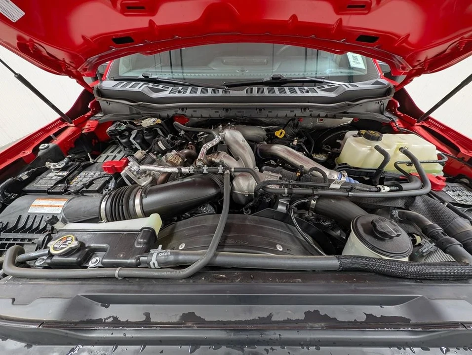 2025 Ford Super Duty 5th Gen - Image 11 of 12