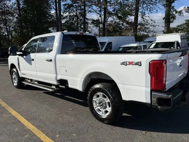 2025 Ford Super Duty 5th Gen - Image 5 of 12