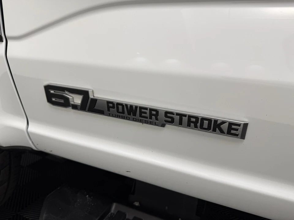 2025 Ford Super Duty 5th Gen - Image 11 of 21