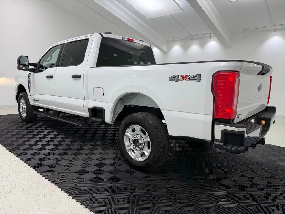 2025 Ford Super Duty 5th Gen - Image 6 of 21