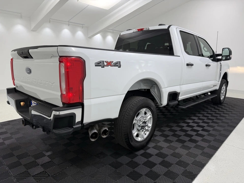 2025 Ford Super Duty 5th Gen - Image 8 of 12