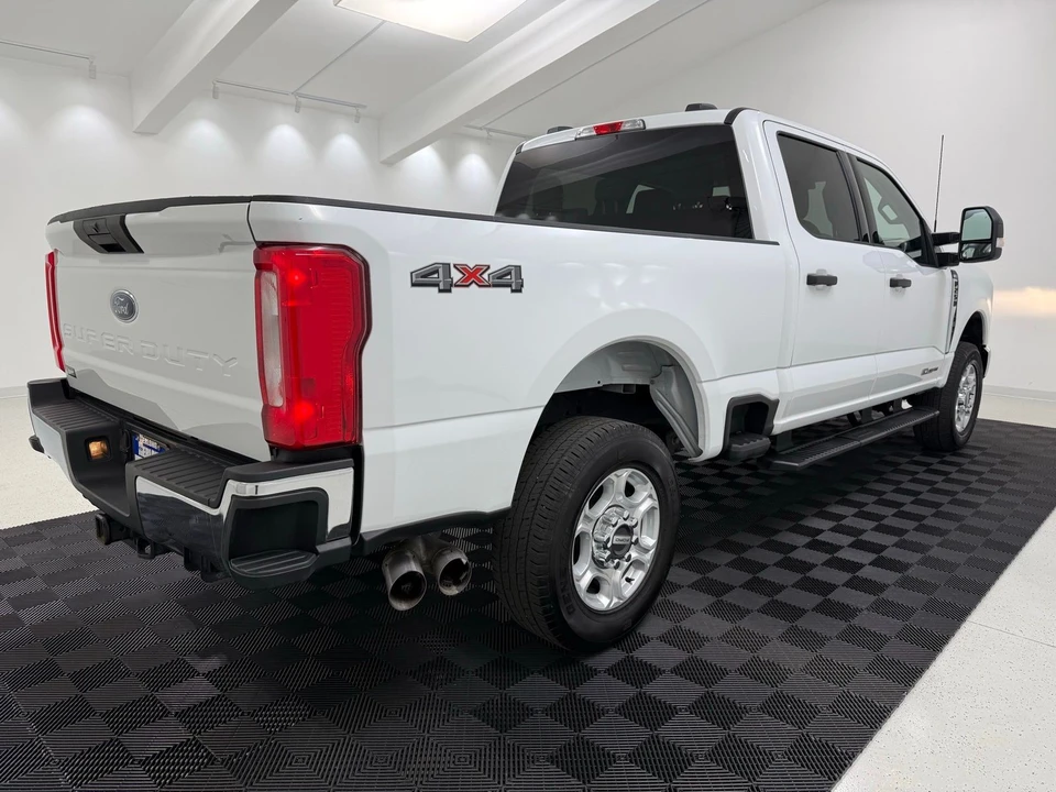 2025 Ford Super Duty 5th Gen - Image 8 of 21