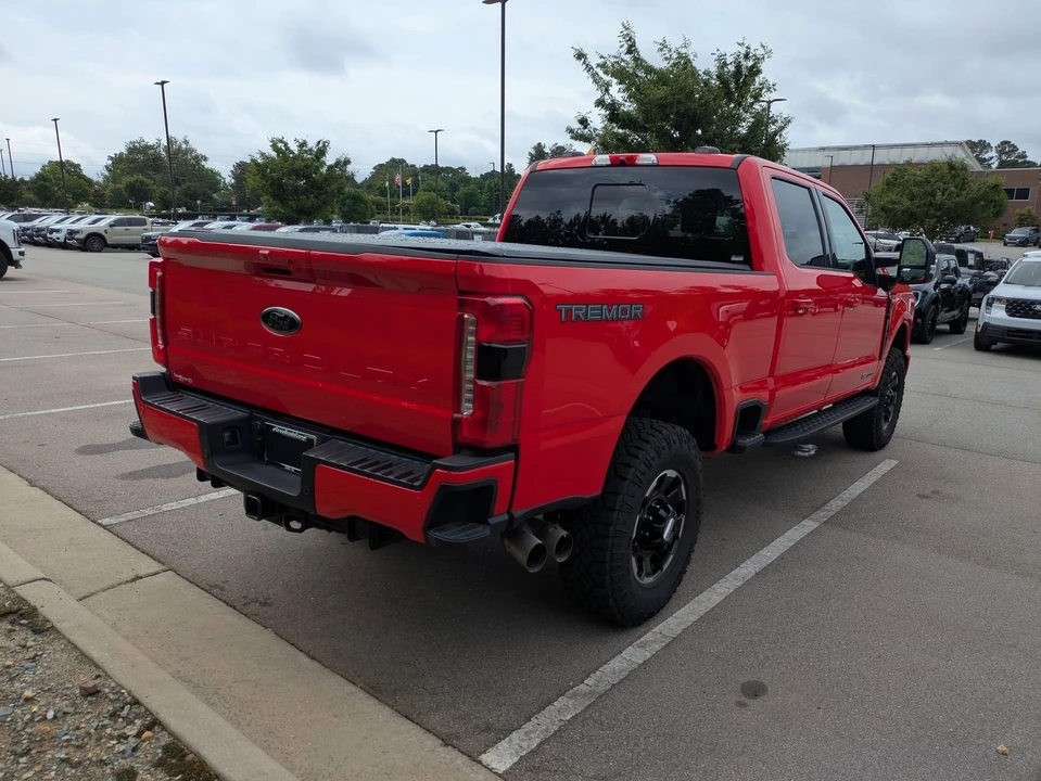 2025 Ford Super Duty 5th Gen - Image 4 of 31