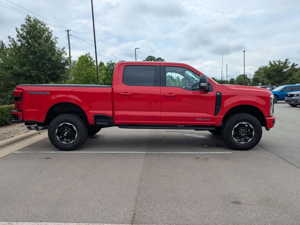 2025 Ford Super Duty 5th Gen - Image 3 of 31