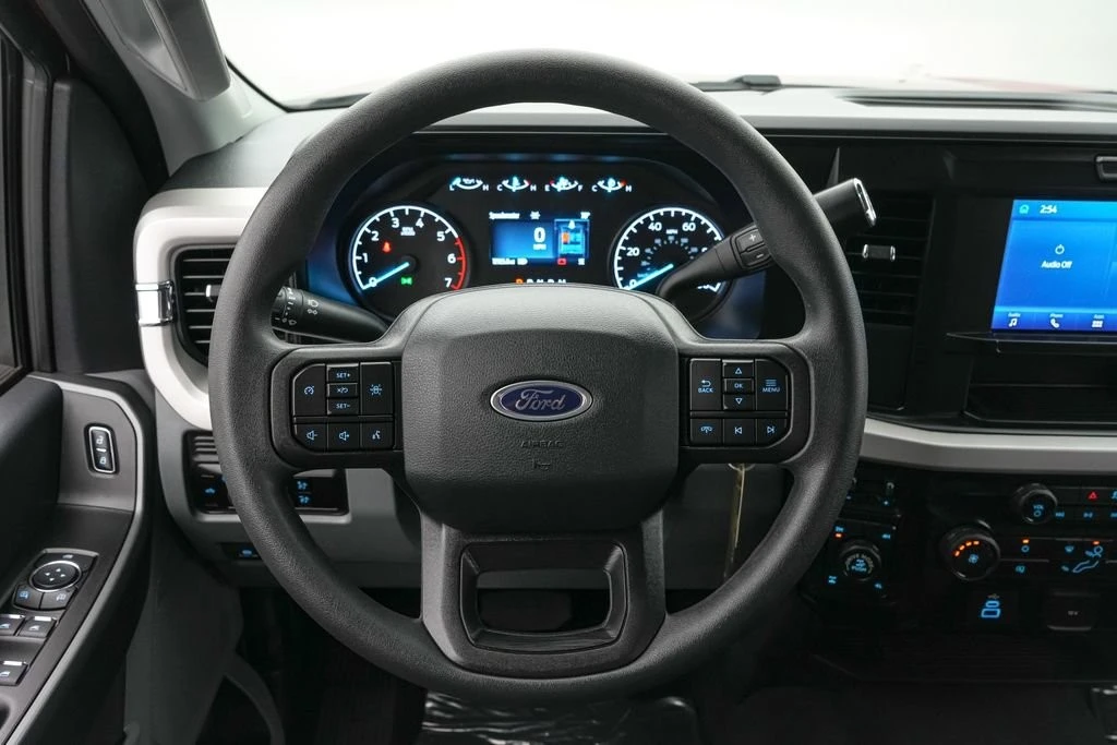 2025 Ford Super Duty 5th Gen - Image 17 of 21