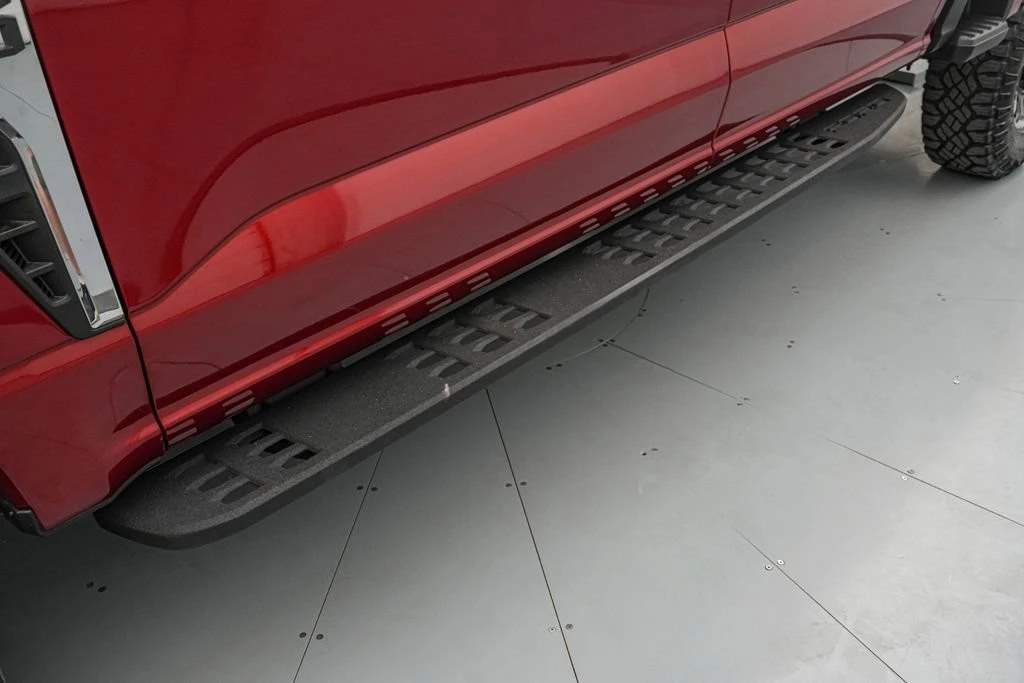 2025 Ford Super Duty 5th Gen - Image 13 of 21