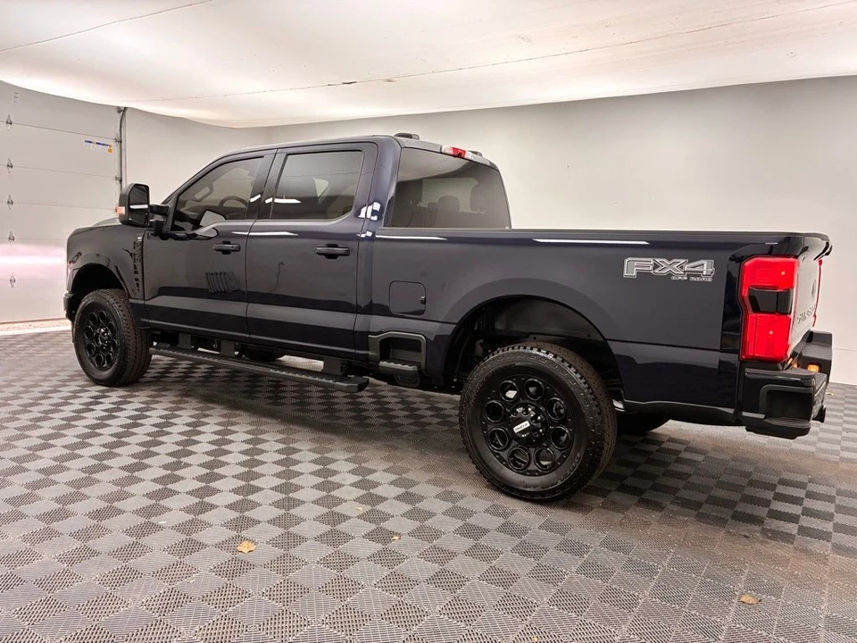 2025 Ford Super Duty 5th Gen - Image 10 of 12