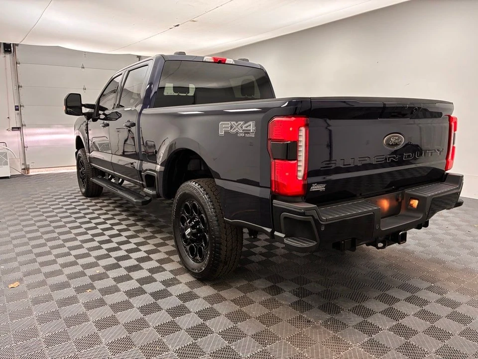 2025 Ford Super Duty 5th Gen - Image 9 of 12