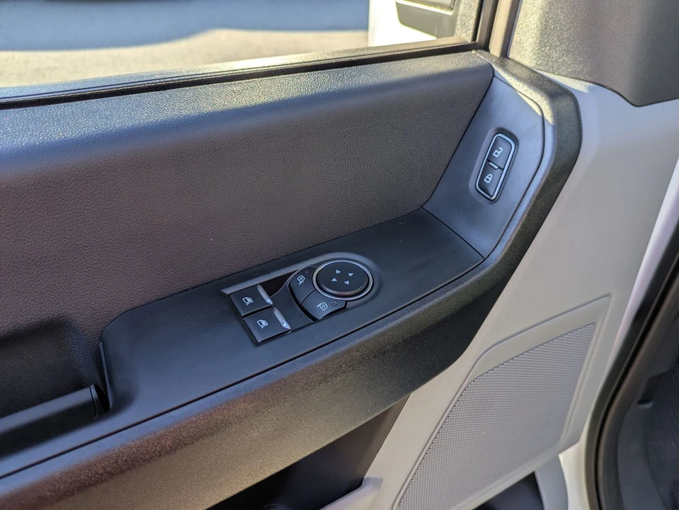 2025 Ford Super Duty 5th Gen - Image 17 of 21