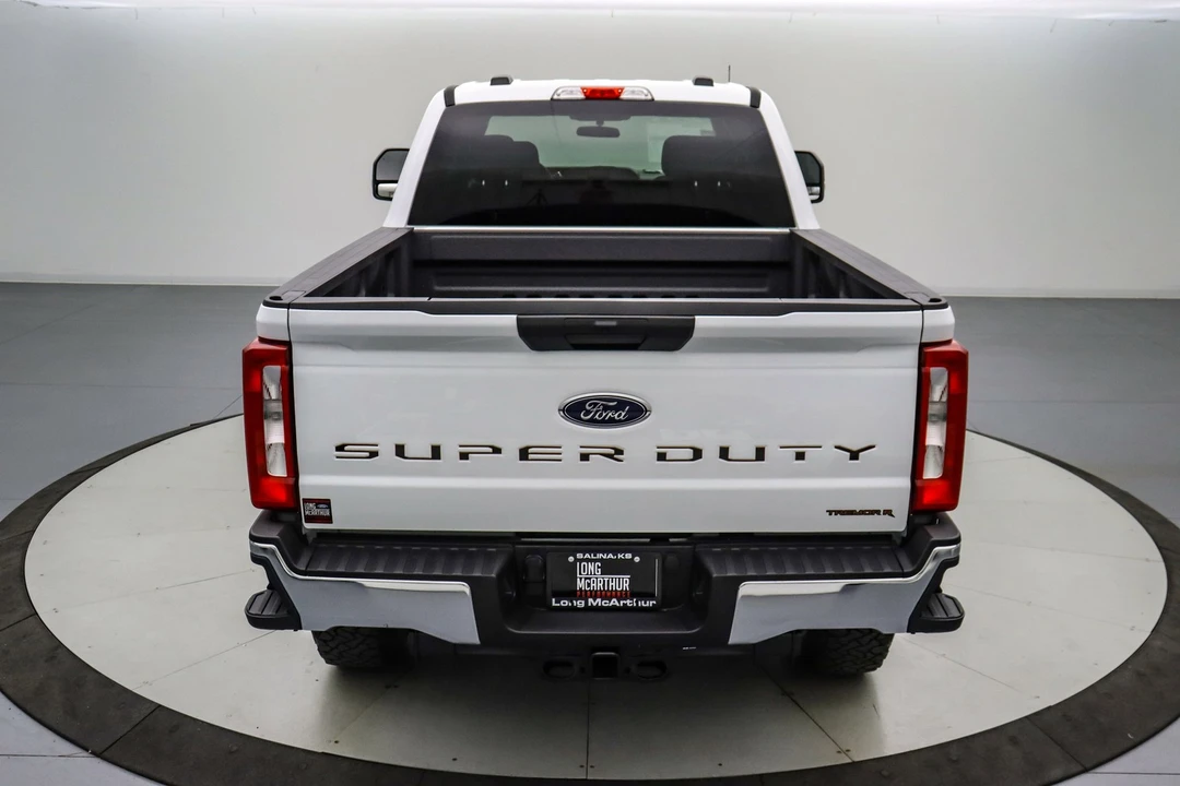 2025 Ford Super Duty 5th Gen - Image 7 of 21