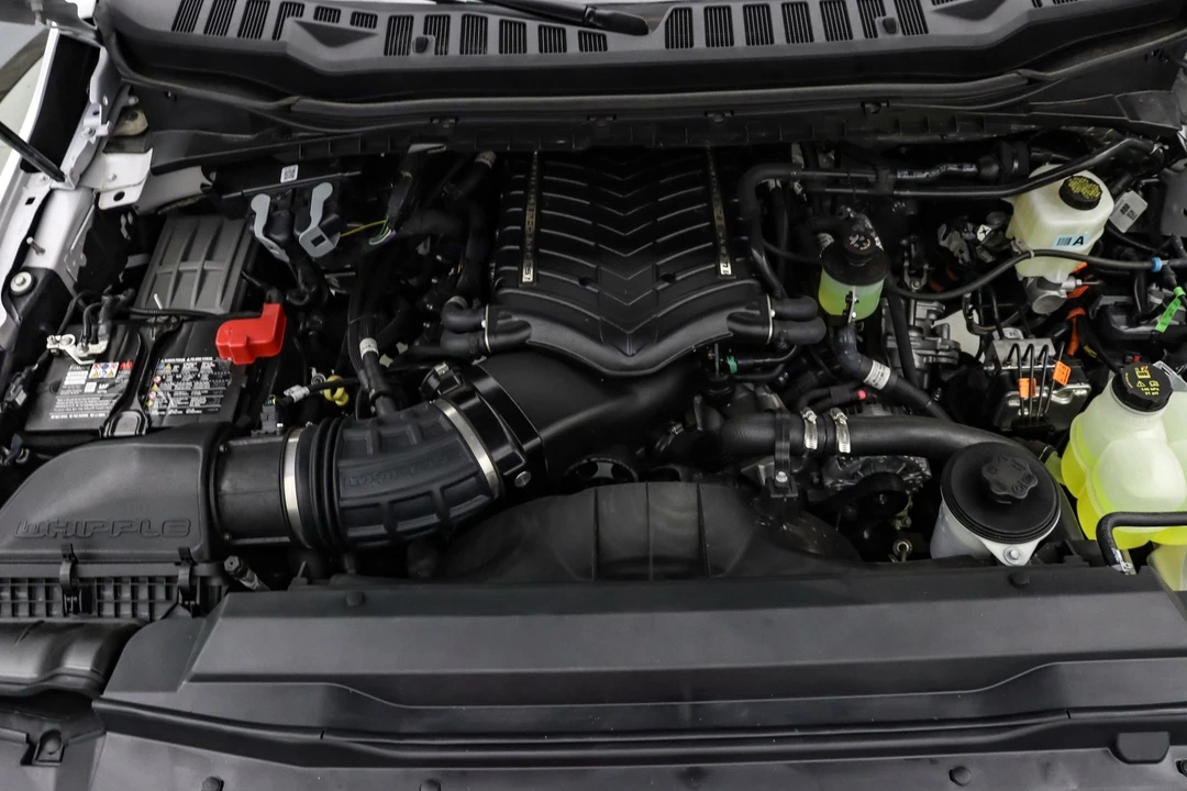 2025 Ford Super Duty 5th Gen - Image 16 of 21