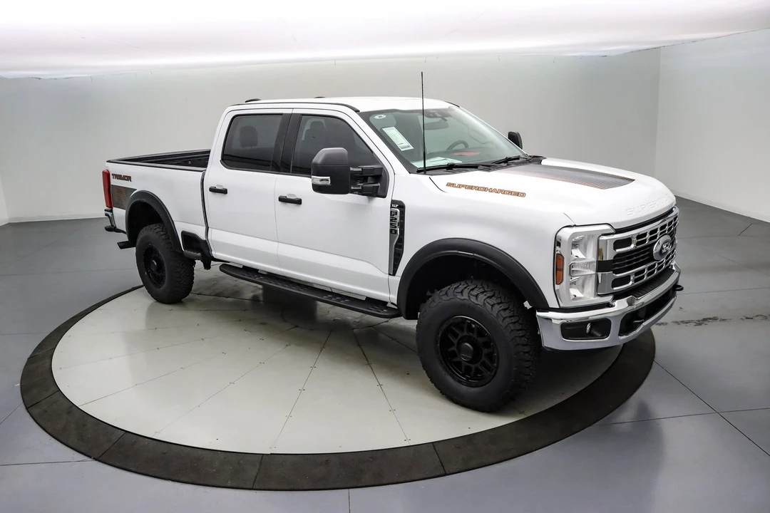 2025 Ford Super Duty 5th Gen - Image 4 of 21